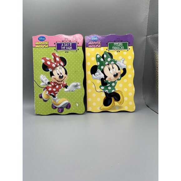 Disney Minnie Mouse Lot Of 2 Books 2013 Feeling Fabulous Day In The Park READ - Picture 1 of 9